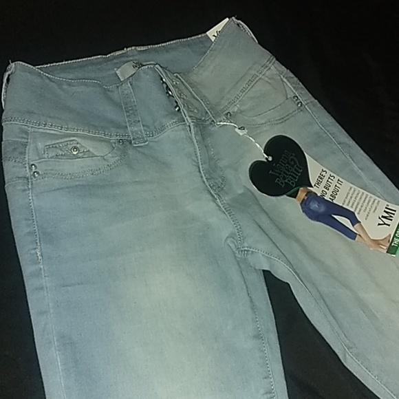 Capris - Picture 1 of 2